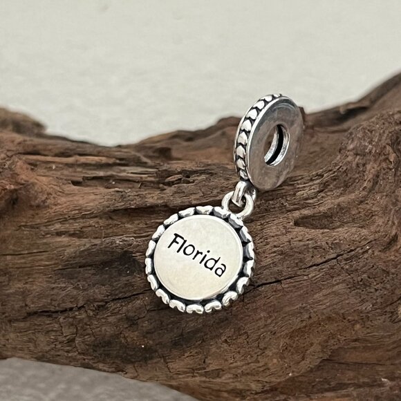 Pandora Florida Manta rays Exclusive Travel S925 Silver Dangle Charm - Picture 3 of 5